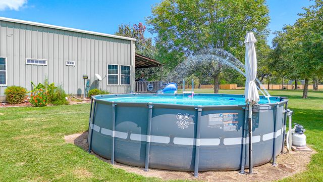 5827 SE County Road 1095, Corsicana, TX 75109