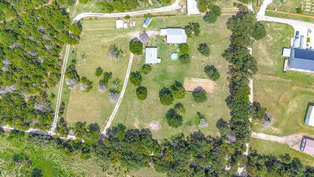 5827 SE County Road 1095, Corsicana, TX 75109
