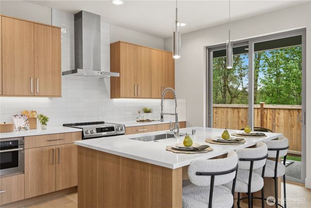 12221 NE 106th Street, Kirkland, WA 98033