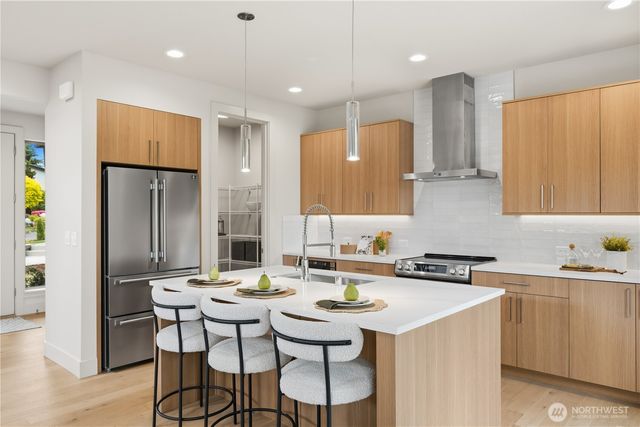 12221 NE 106th Street, Kirkland, WA 98033