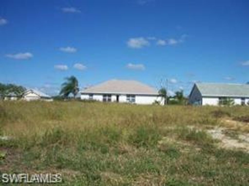 4016 10th ST W, LEHIGH ACRES, FL 33971 — photo 2