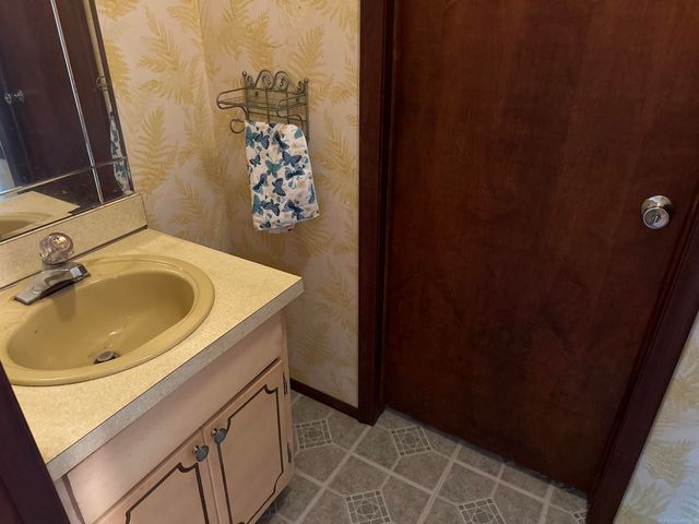 39245 Lakeshore Drive, Harrison Twp, MI 48045