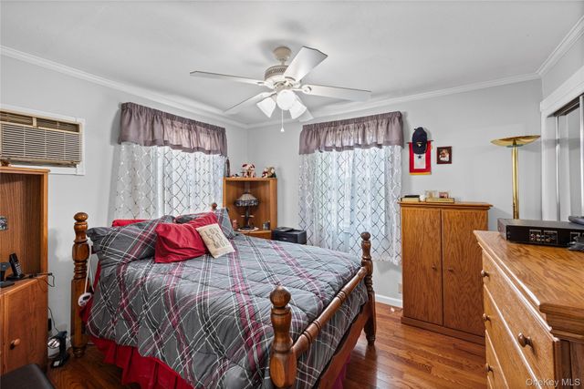 212 15th Street, West Babylon, NY 11704