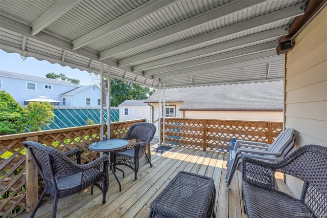 212 15th Street, West Babylon, NY 11704