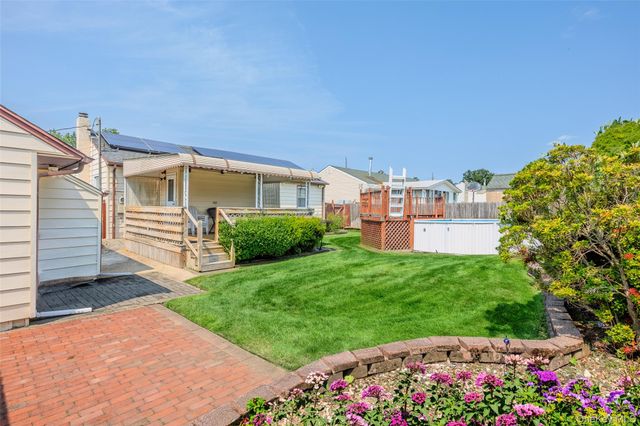 212 15th Street, West Babylon, NY 11704