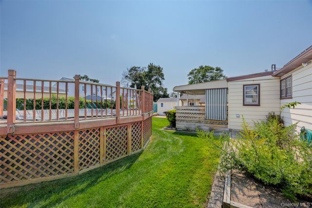 212 15th Street, West Babylon, NY 11704
