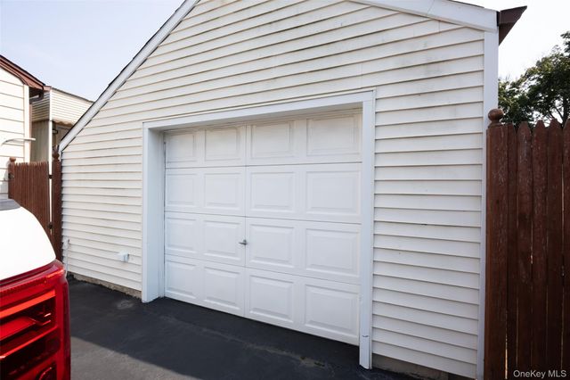 212 15th Street, West Babylon, NY 11704