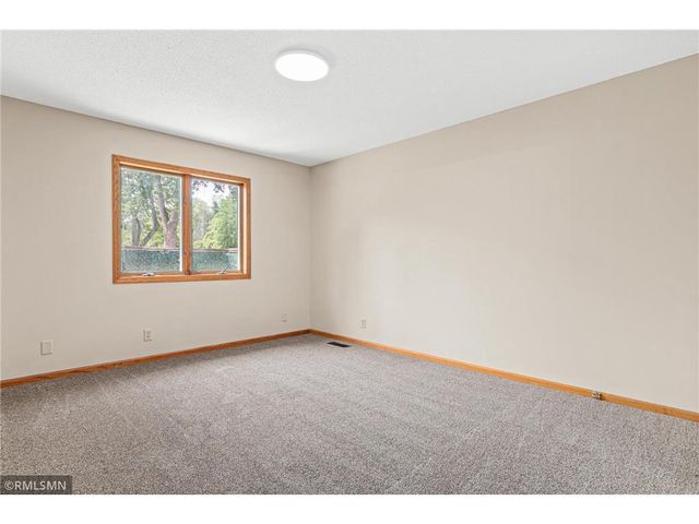 1906 Tuenge Drive, Stillwater, MN 55082