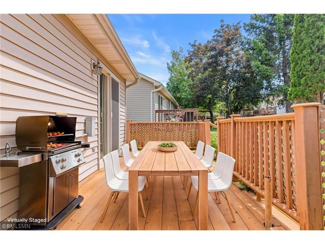 1906 Tuenge Drive, Stillwater, MN 55082