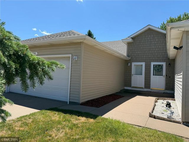 1906 Tuenge Drive, Stillwater, MN 55082