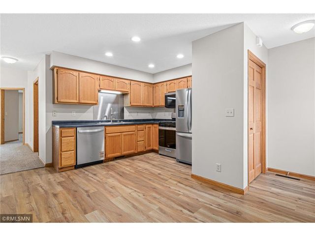 1906 Tuenge Drive, Stillwater, MN 55082