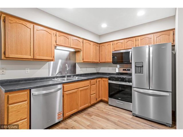 1906 Tuenge Drive, Stillwater, MN 55082