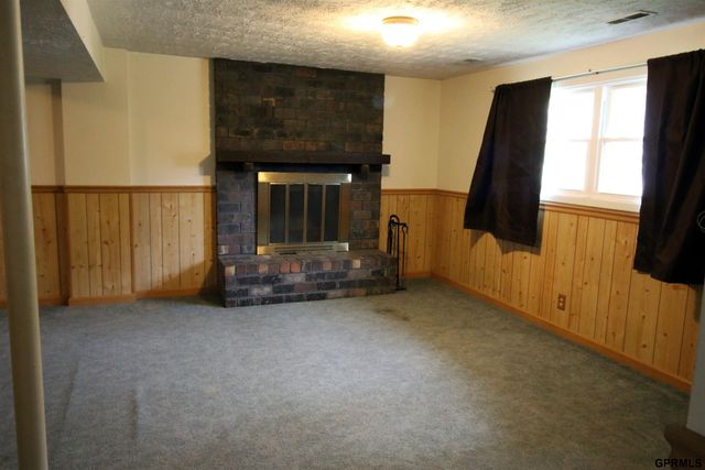 208 Sandi Court, Bellevue, NE 68005