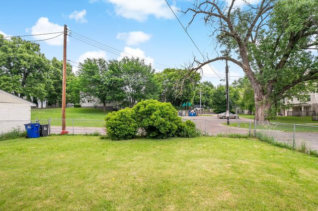 918 Edgerton Street, Saint Paul, MN 55130