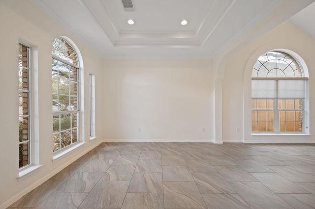 5813 Anselm CT, Austin, TX 78739