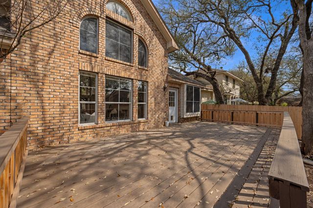 5813 Anselm CT, Austin, TX 78739