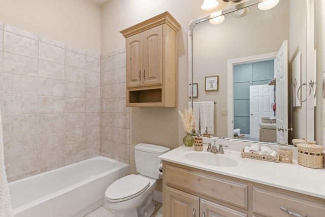 6440 S Meadowview Drive, Ozark, MO 65721
