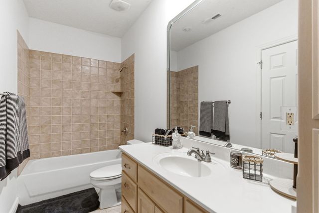 6440 S Meadowview Drive, Ozark, MO 65721