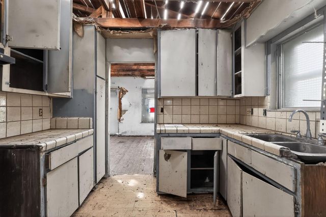 443 Colorado Ave, Modesto, CA 95351