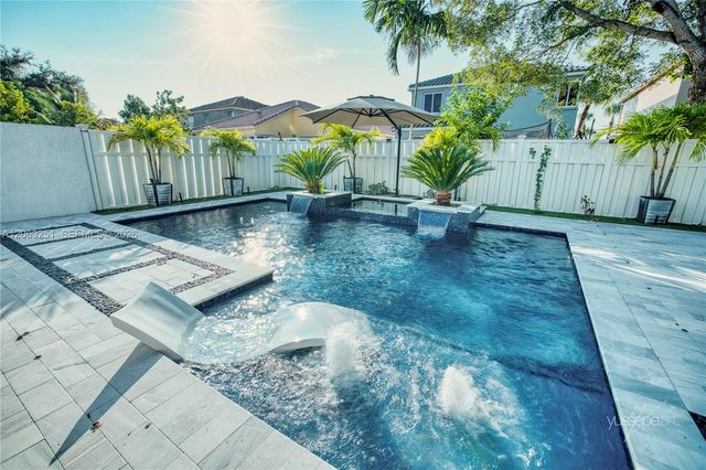 15151 NW 6th Court 15151, Pembroke Pines, FL 33028