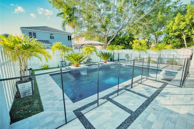 15151 NW 6th Court 15151, Pembroke Pines, FL 33028
