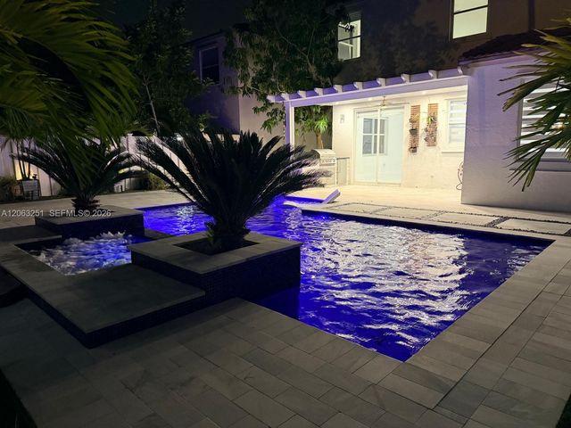 15151 NW 6th Court 15151, Pembroke Pines, FL 33028