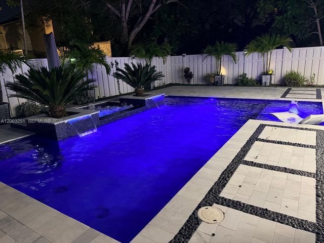 15151 NW 6th Court 15151, Pembroke Pines, FL 33028