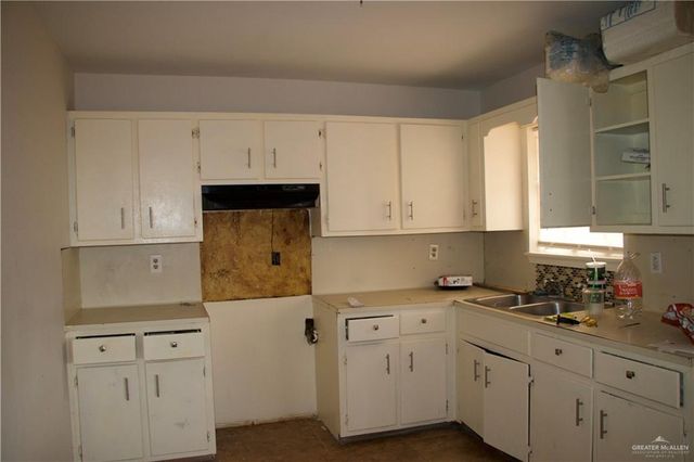 2300 N 32nd Street, Mcallen, TX 78501