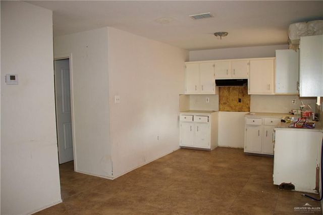 2300 N 32nd Street, Mcallen, TX 78501