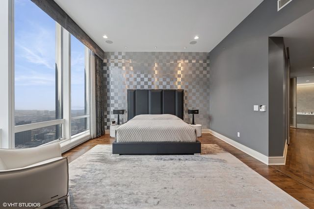 401 N Wabash Avenue 49G, Chicago, IL 60611