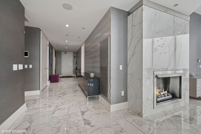 401 N Wabash Avenue 49G, Chicago, IL 60611