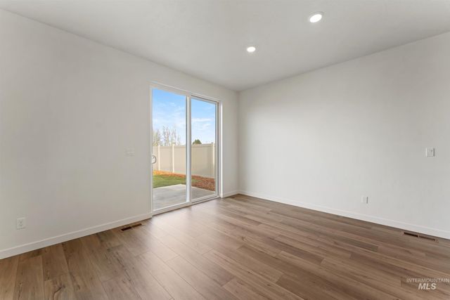 7657 E Bullhead St, Nampa, ID 83687