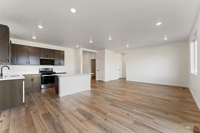 7657 E Bullhead St, Nampa, ID 83687