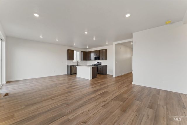 7657 E Bullhead St, Nampa, ID 83687