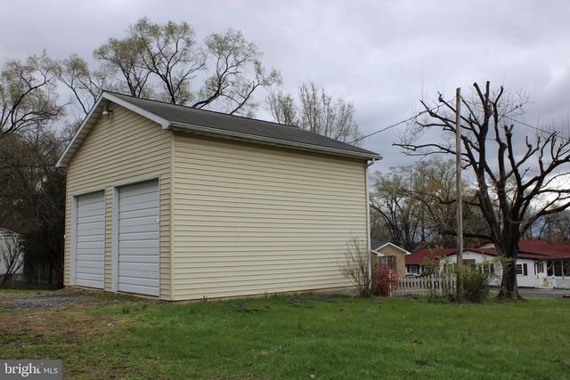 10123 WINCHESTER AVE, Bunker Hill, WV 25413