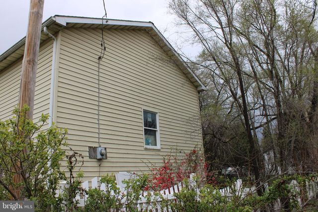 10123 WINCHESTER AVE, Bunker Hill, WV 25413