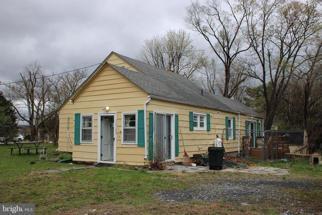 10123 WINCHESTER AVE, Bunker Hill, WV 25413