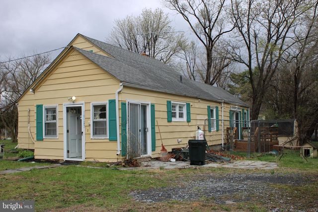 10123 WINCHESTER AVE, Bunker Hill, WV 25413