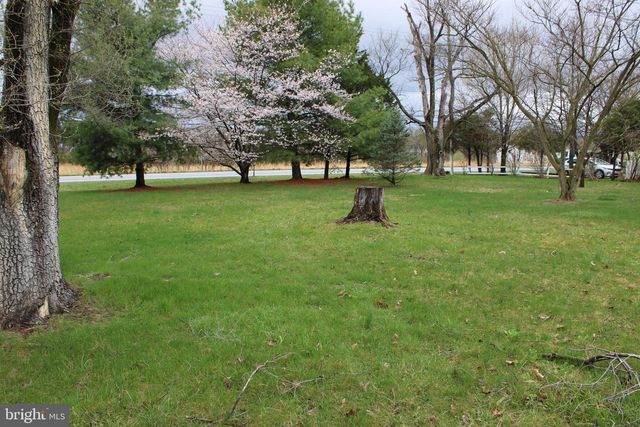 10123 WINCHESTER AVE, Bunker Hill, WV 25413
