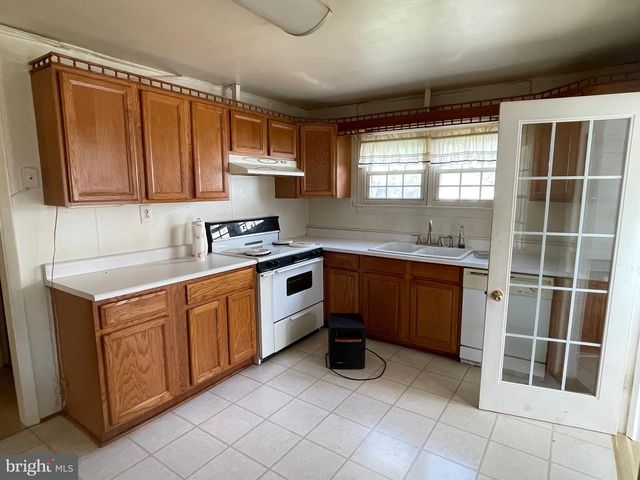10123 WINCHESTER AVE, Bunker Hill, WV 25413