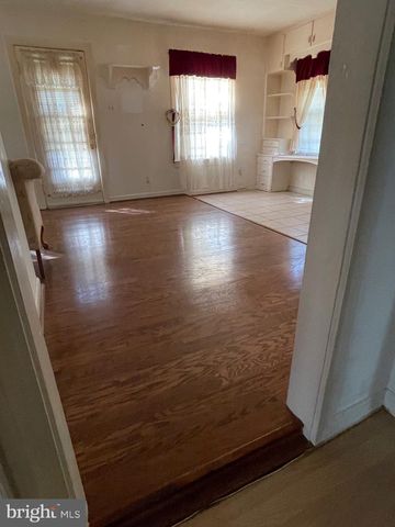 10123 WINCHESTER AVE, Bunker Hill, WV 25413
