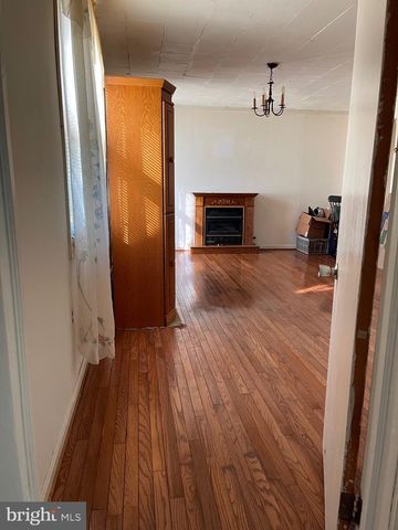10123 WINCHESTER AVE, Bunker Hill, WV 25413