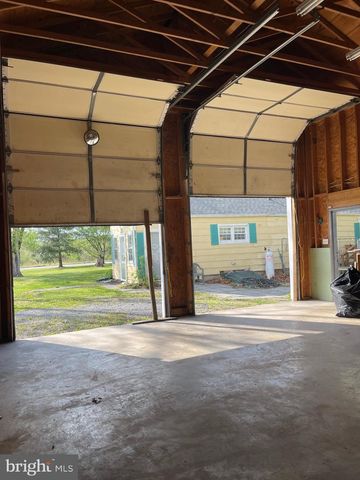 10123 WINCHESTER AVE, Bunker Hill, WV 25413