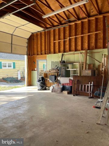 10123 WINCHESTER AVE, Bunker Hill, WV 25413