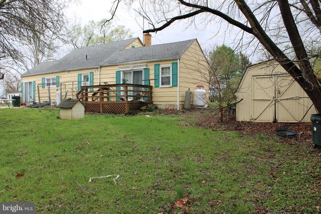10123 WINCHESTER AVE, Bunker Hill, WV 25413