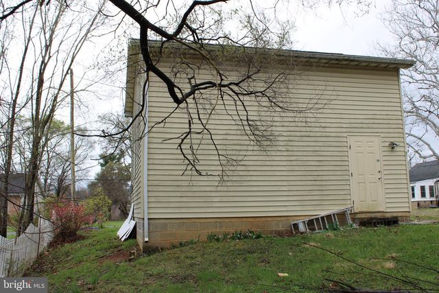 10123 WINCHESTER AVE, Bunker Hill, WV 25413