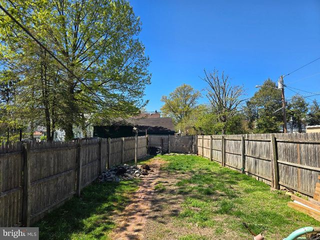 152 MOUNT HOLLY AVE, Mount Holly, NJ 08060