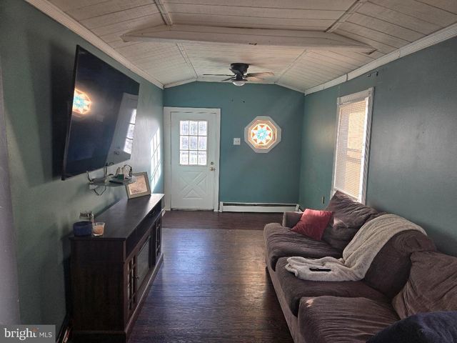 152 MOUNT HOLLY AVE, Mount Holly, NJ 08060