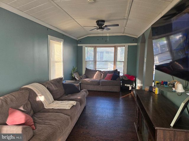 152 MOUNT HOLLY AVE, Mount Holly, NJ 08060