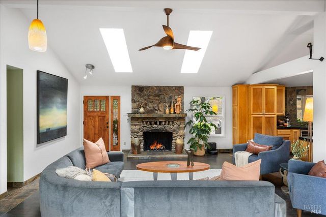 1000 Siesta Way, Sonoma, CA 95476